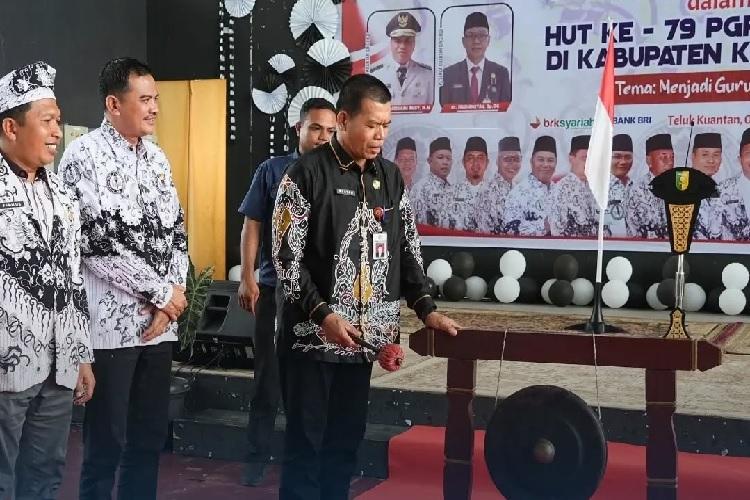 20241212-7968pgri kuansing.jpg